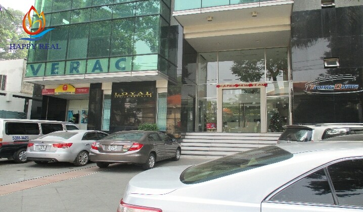 Khuôn viên tòa nhà Loyal Office Building